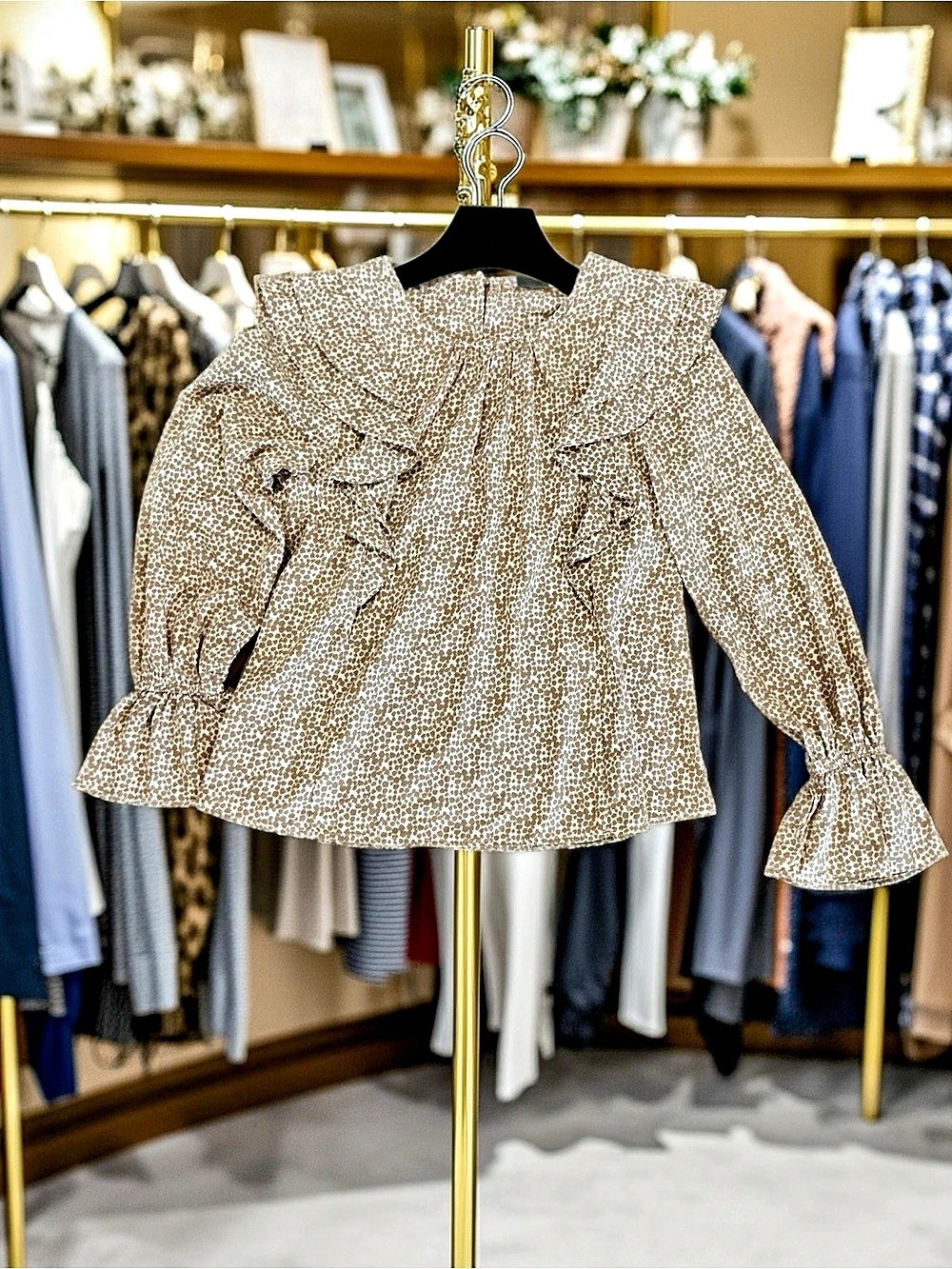 loveriche Animal Print Bell Sleeve Blouse in Brown & White Size Small, NWOT